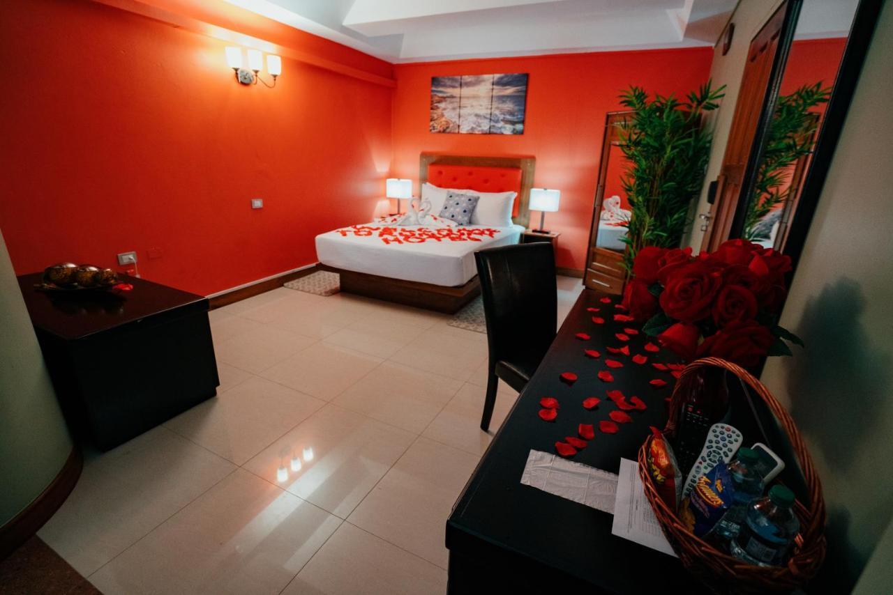 Runway Hotel Piarco Dış mekan fotoğraf